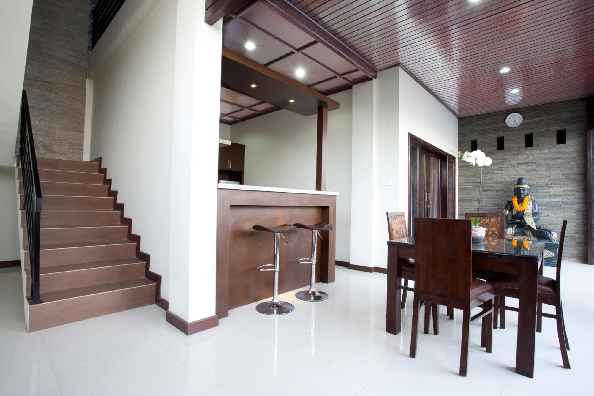 The Nakula Villas Кута Номер фото